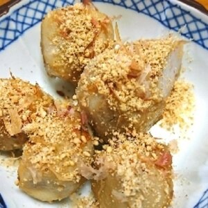 里芋の煮っ転がし胡麻味